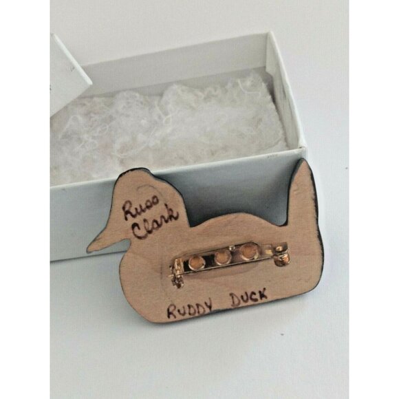 Hand Carved Bird Pin/Brooch (Ruddy Duck)  byWild Life Artist Russ Clark Ontario - Picture 5 of 8